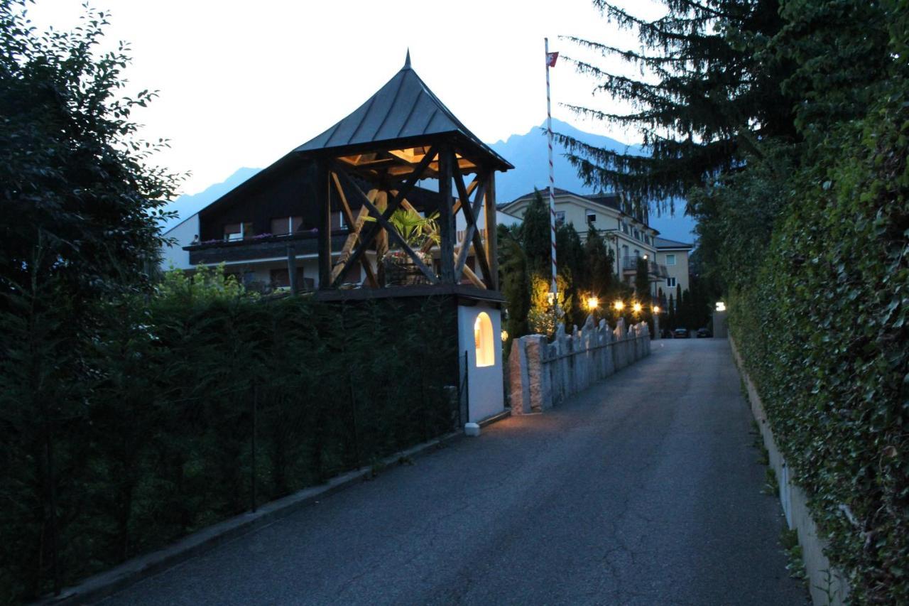 Garni Weingut Hotel Merano Luaran gambar